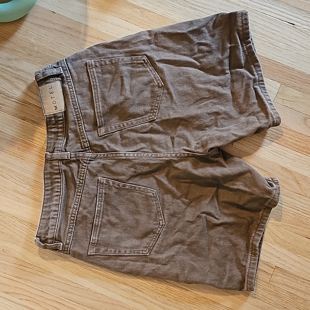 Motel Rocks Dad Shorts - Picture 4 of 5
